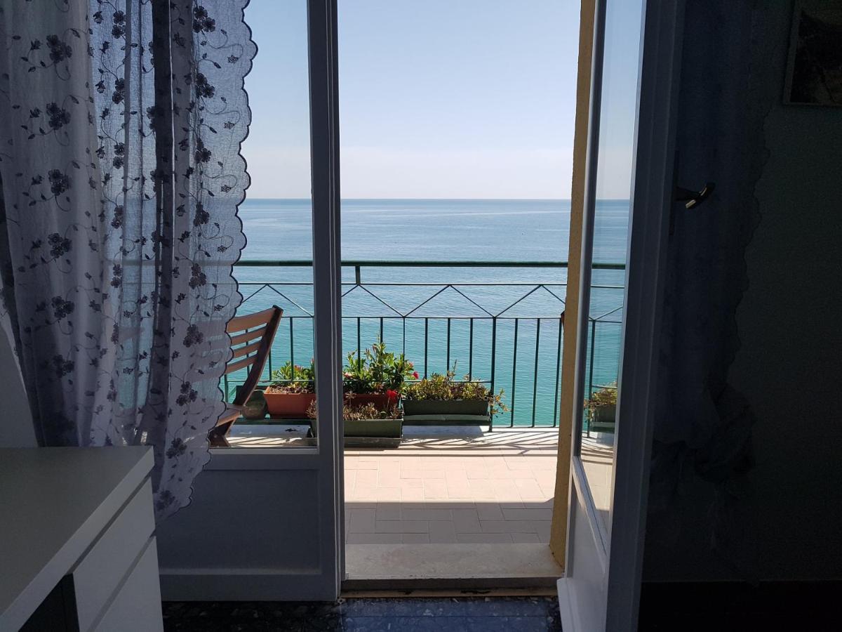 Bea'S Apartment - The Window To The Sea - Seafront Μοντερόσο αλ Μάρε Εξωτερικό φωτογραφία